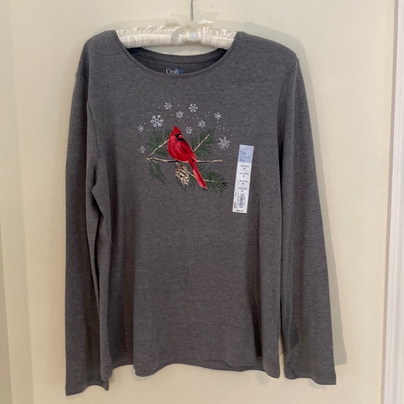 NWT Croft & Barrow Classic Long Sleeve Gray Tee Red Cardinal M Christmas Top - Picture 1 of 5